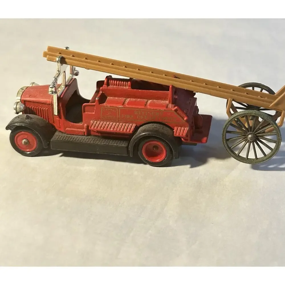 Vintage Lledo Chevron Standard Oil 1934 Dennis Refinery Fire Truck England A201